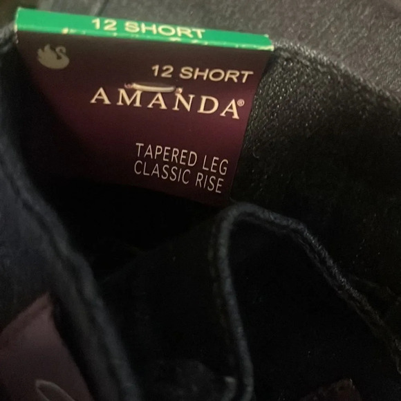 Gloria Vanderbilt  Amanda Stretch Denim Jeans - Picture 8 of 9